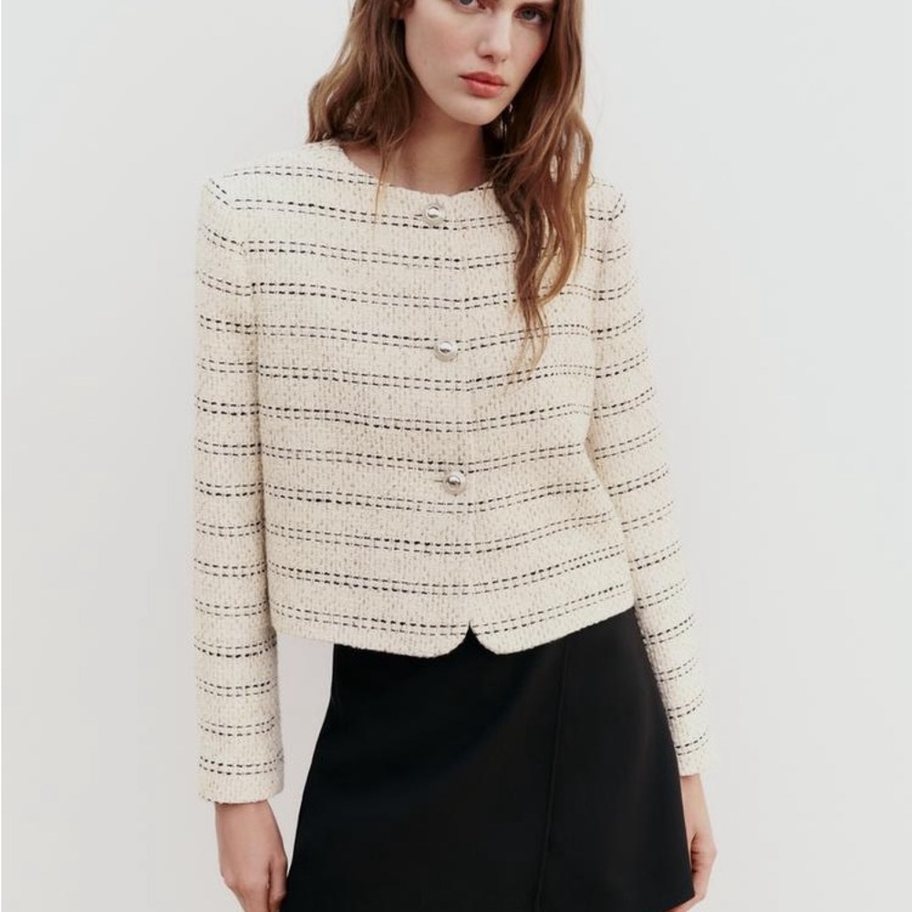 Zara tweed SHOULDER PAD CROPPED JACKET